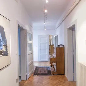 https://tomass-apartment.hotels-in-ljubljana.com