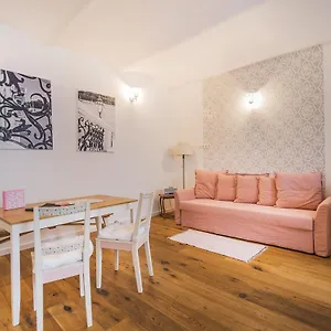 https://vintage-apartment.vienna-besthotels.com